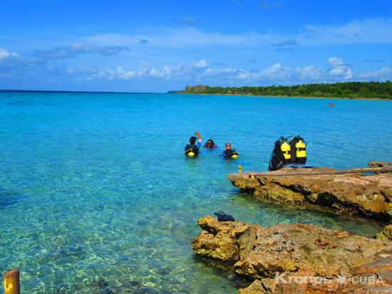 "Diving in Playa Larga-Playa Girón" - Excursión " Buceo en Playa Larga-Playa Girón”