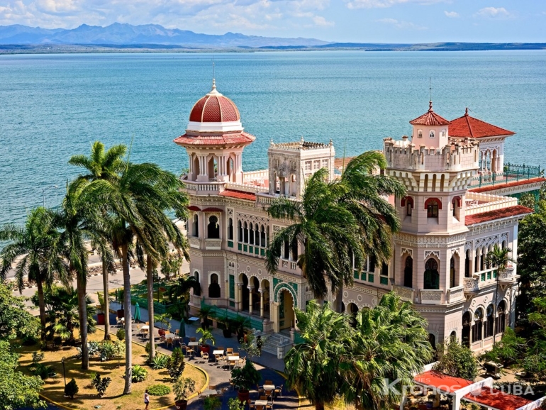  - "Cienfuegos City" Tour