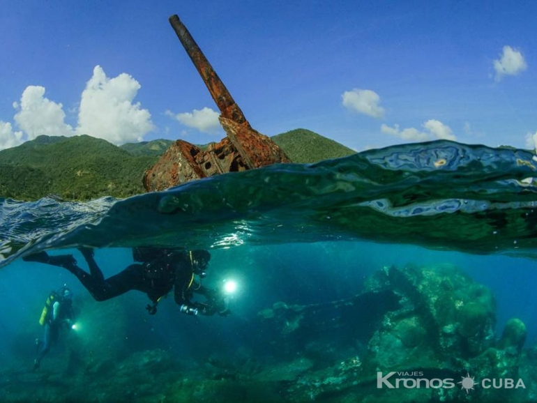  - Scuba Diving in Wrecks of the Hispanic - Cuban and North American War of 1898. "ADMIRAL OQUENDO BATTLESHIP CRUISE".