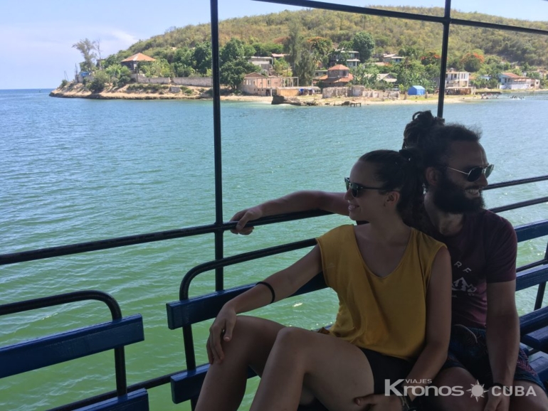 Boat trip in the Bay of Santiago - Tour "Paseo en barco en la Bahía de Santiago"