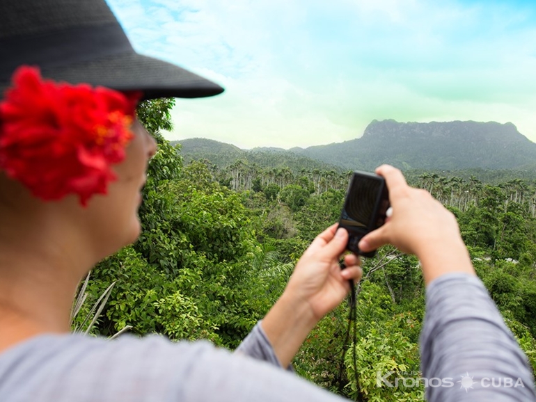 Baracoa, Cuba - Jeep Safari "Baracoa for one day"