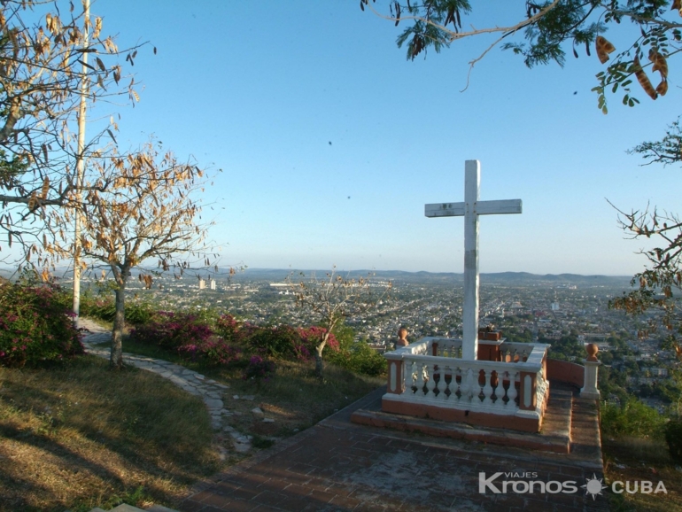 Loma de la Cruz monument panoramic view, Holguín city - “Super Combo” Tour