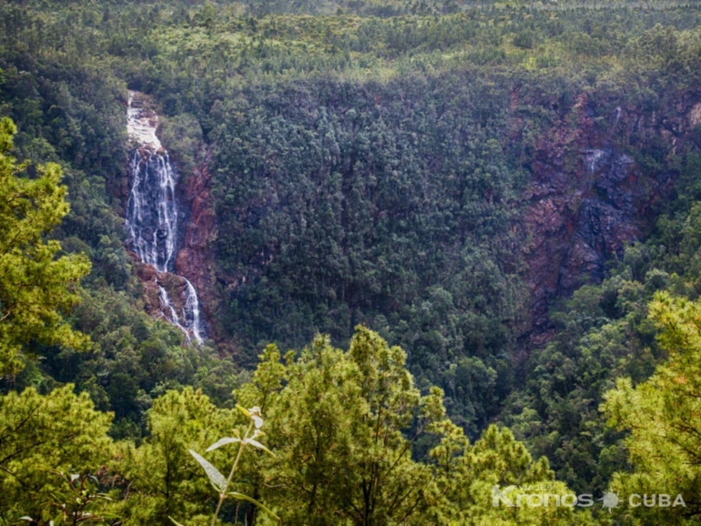 El Guayabo  La Mensura National Park, Pinares de Mayarí - Jeep Safari "Nature Tour Salto del Guayabo"