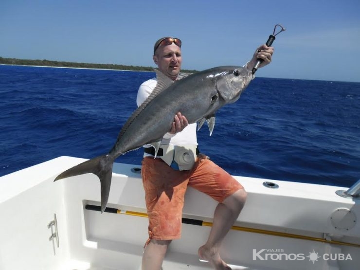 Deep sea fishing tour at Cayo Santa María - Excursión “Pesca de Altura en Cayo Santa María”