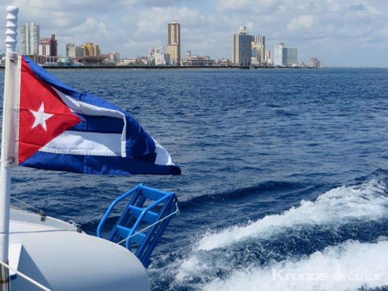 Boat Tour around Havana´s Coastline - "Boat Tour around Havana´s Coastline"