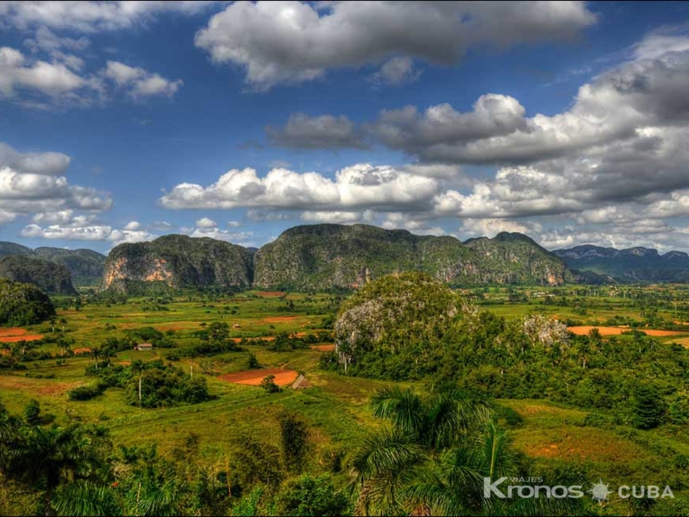 Panoramic View of Viñales - "Pinar del Río - Viñales" Tour - Excursión “Pinar del Río - Viñales.”