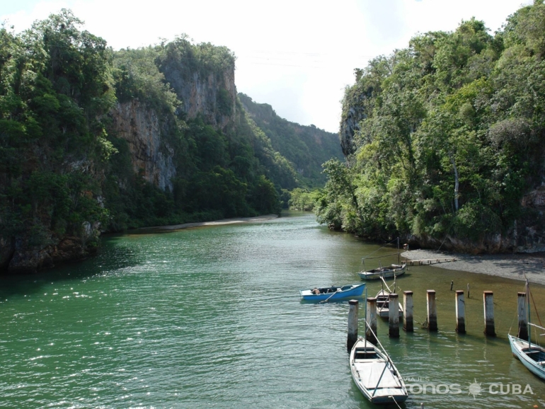 Yumurí river, Baracoa, Cuba - Jeep Safari “Yumurí Maisí”
