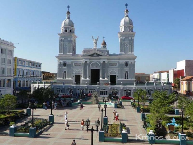 Parque Cespedes, Santiago de Cuba - "Santiago, Tobacco and Rum" Tour