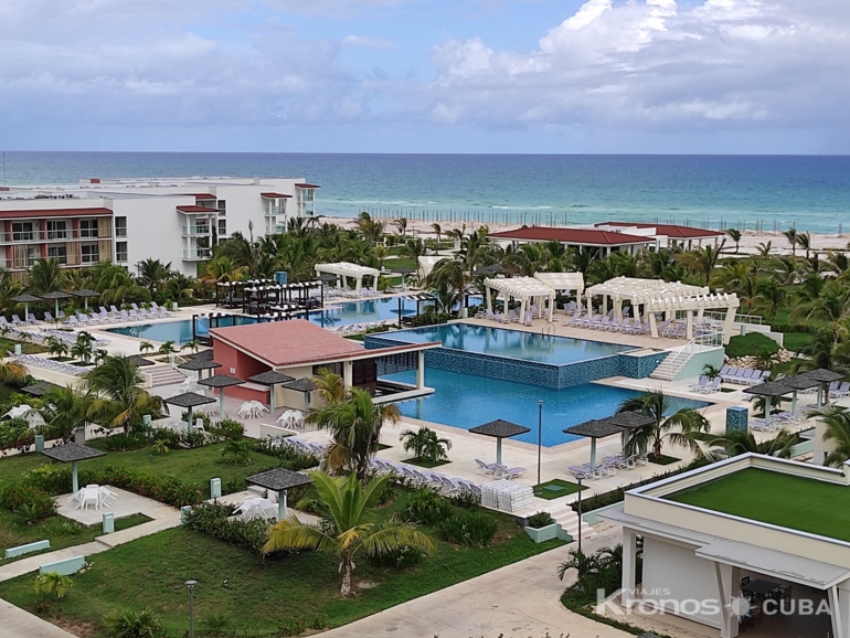 - Grand Aston Cayo Paredón Beach Resort Hotel