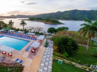 Panoramic pool & Hanabanilla lake view