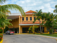 Hotel's entrance panoramic view