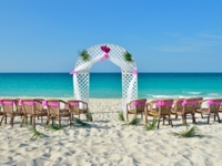 Wedding's service at the beach