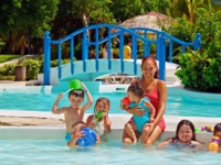 Children's activities at the pool