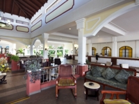 Lobby & Reception (Azul area)