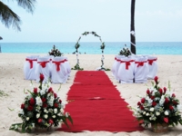 Weddings service on the beach