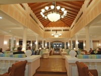 Lobby & Hall