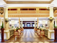 Lobby & Hall