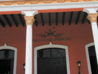 Fachada del hotel