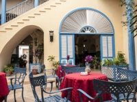 Lobby Patio Bar Serenata de Mayo