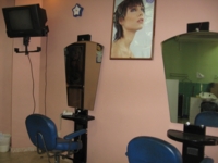 Unisex Hairdresser
