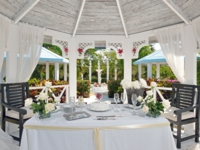 Wedding's gazebo at the pool