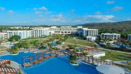 Gran Muthu Almirante Beach Hotel