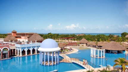 Panoramic pool view