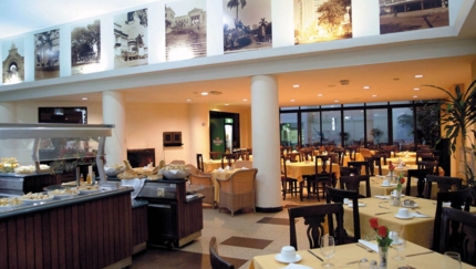 Buffet Restaurant “Chez Vedado”