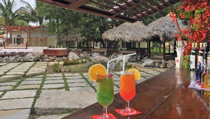 Bar Bungalow Ron Coco