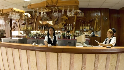Bar Cafeteria