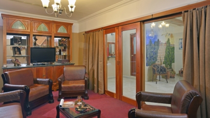 Cigar bar lounge Casa del Habano