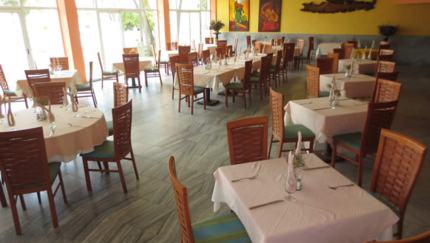 A la carte international restaurant