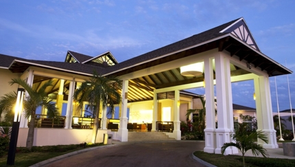 Royalton Cayo Santa María Resort & Spa hotel entrace
