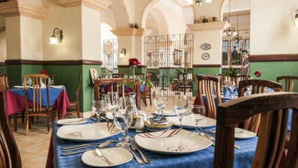 A la carte international Restaurant