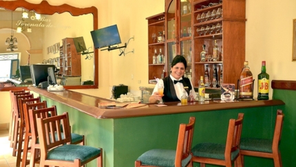 Lobby Bar Serenata de Mayo