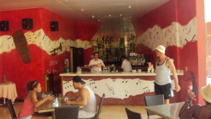 Café Cantante Casa de la Cristal (not included) Music bar