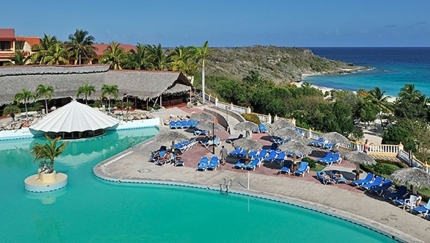 Pool Snack Bar Río de Mares