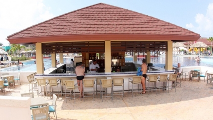 Hortensia Aqua Bar (Swim-up Bar)