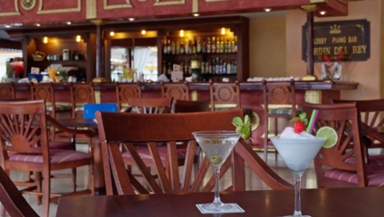 Lobby Bar Jardines del Rey