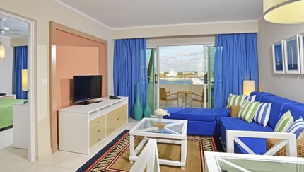 ONE-BEDROOM Apartment (Condominius)