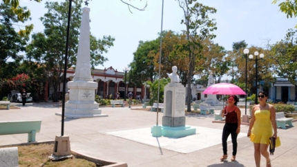 Las Tunas central park panoramic view