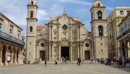 Havana City,  CUBANIA CLASSIC CYCLE, Group Tour