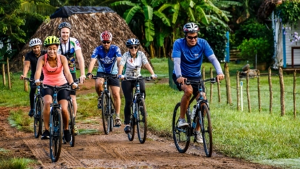 Viñales Valley, CUBANIA CLASSIC CYCLE, Group Tour