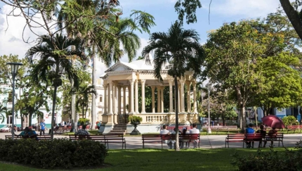 Santa Clara city, CUBANIA CLASSIC CYCLE, Group Tour