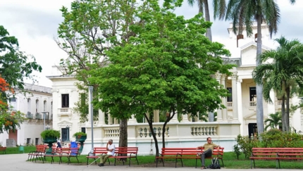 Santa Clara city, CUBANIA CLASSIC CYCLE, Group Tour