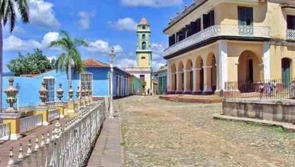 Trinidad City,  CUBANIA CLASSIC CYCLE, Group Tour