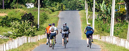 Metropolitan Park, Havana City,  CUBANIA CLASSIC CYCLE, Group Tour