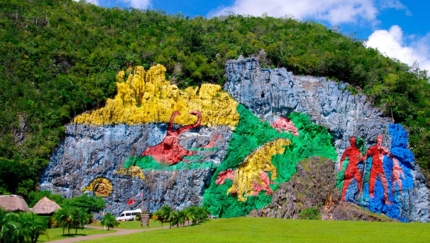 Prehistoric Mural, Viñales, CUBA, CULTURE AND TRADITIONS Group Tour