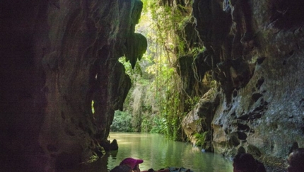 Indian cave, Viñales, JEEP BEACH TOUR OCCIDENTE Group Tour