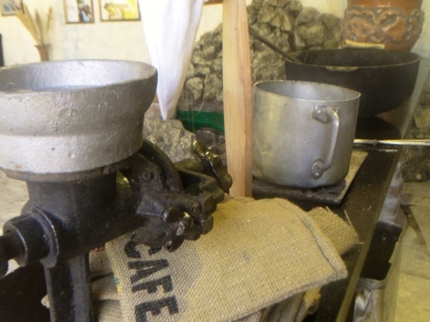 Terraza La Caridad, Coffe demostration, Santiago de Cuba